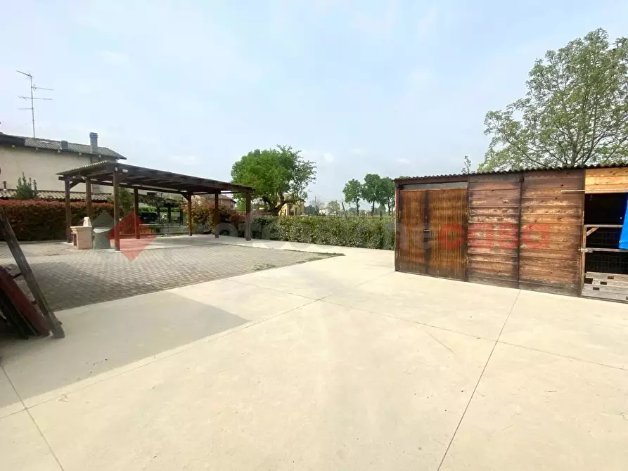 Immagine 27 di Villa in vendita  in Via martiri a Scandiano