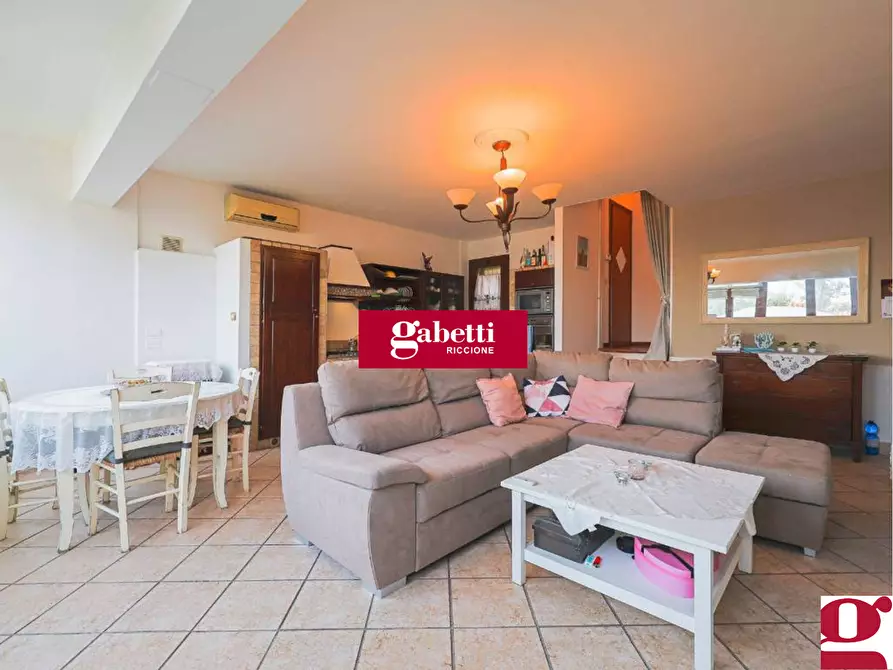 Immagine 2 di Appartamento in vendita  in Viale CASOLI a Riccione