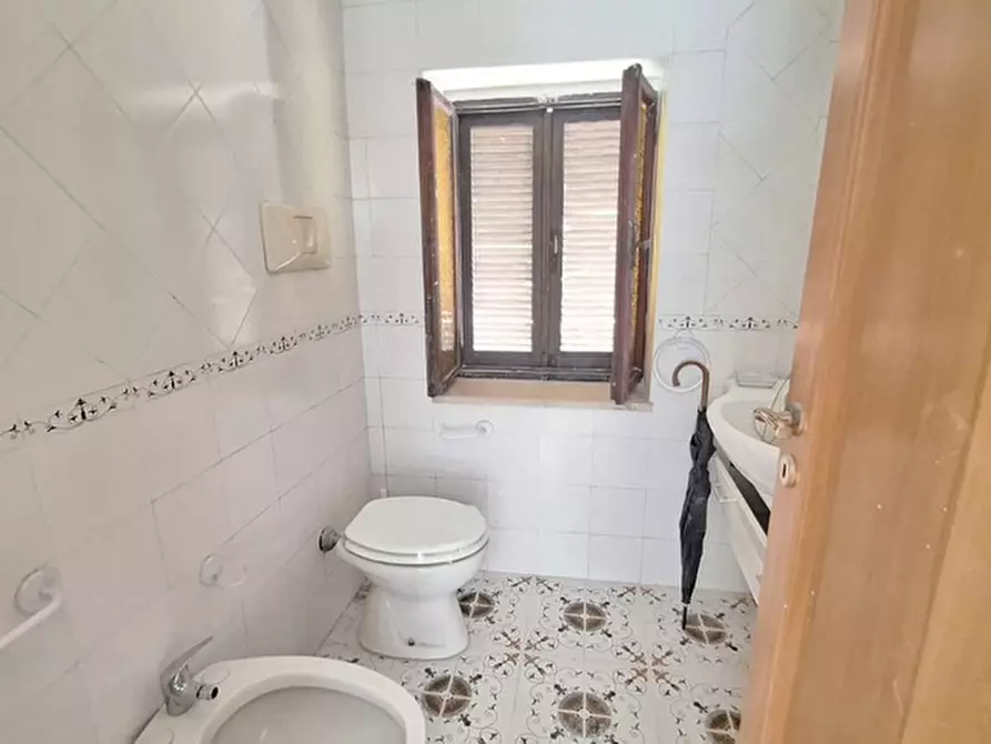 Immagine 16 di Appartamento in affitto  in Via Arco Felice a Pozzuoli