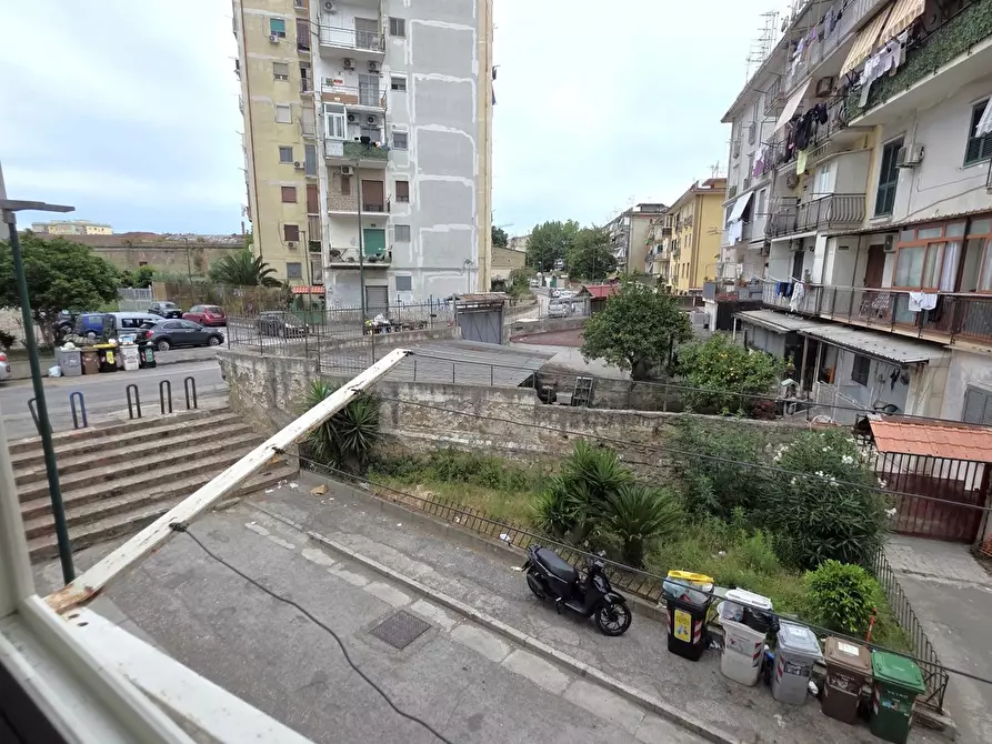 Immagine 36 di Appartamento in vendita  in Via Maiori, 7 a Napoli