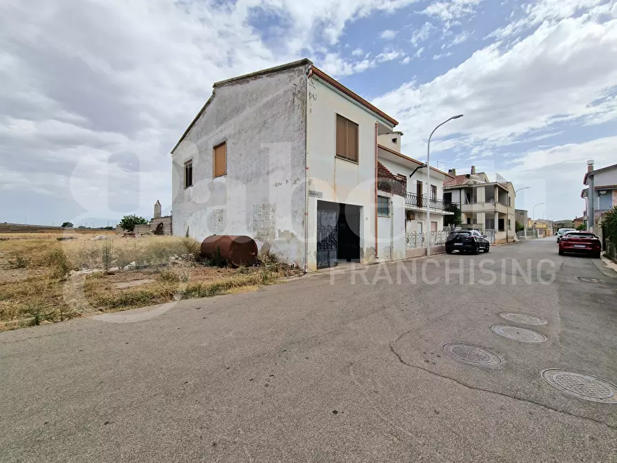 Immagine 3 di Casa indipendente in vendita  in Via ugo foscolo, 32 a Villasor