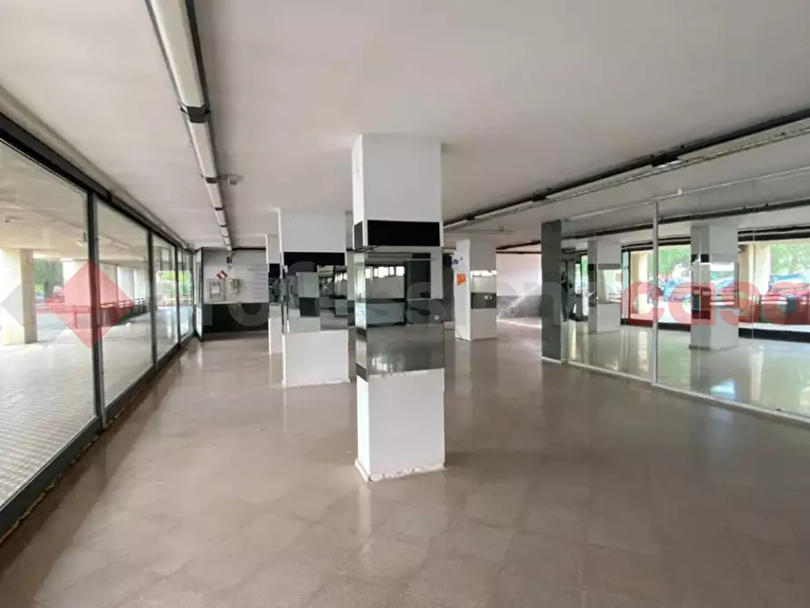 Immagine 5 di Negozio in vendita  in Via Capitano Luigi Giorgi, snc a Bagheria