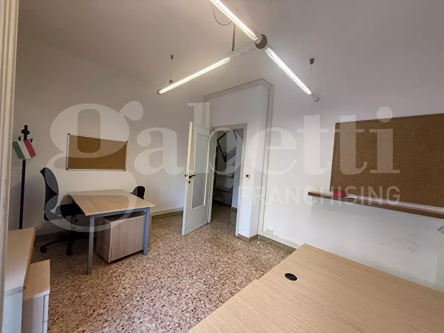 Immagine 13 di Ufficio in affitto  in Corso xxv aprile, 15 a Erba