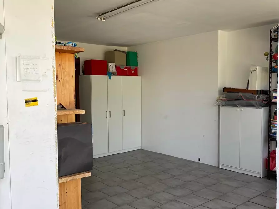 Immagine 37 di Palazzo in vendita  in Via Pinerolo Susa, 94 a Sangano