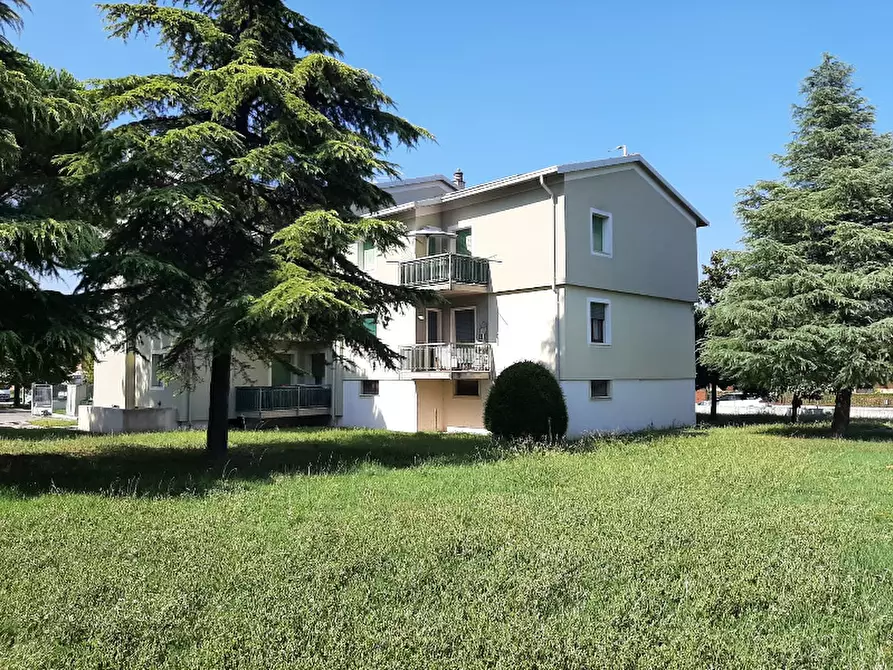 Appartamento in vendita in Via Papa giovanni XXIII a Desenzano Del Garda