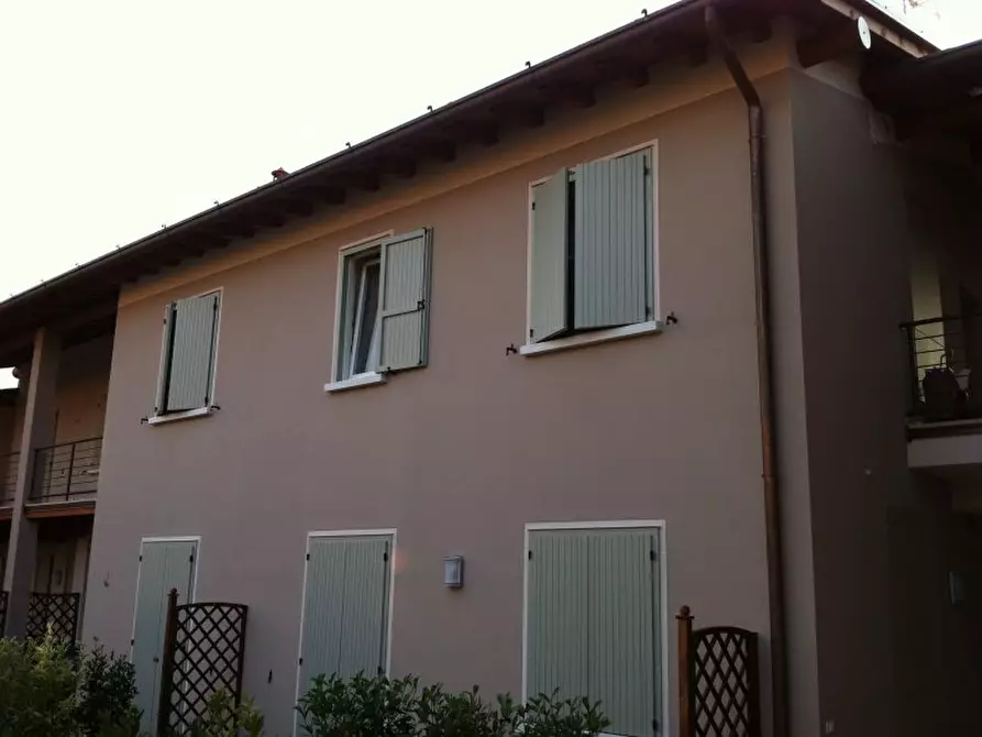 Immagine 2 di Appartamento in vendita  in Via Boschette a San Felice Del Benaco