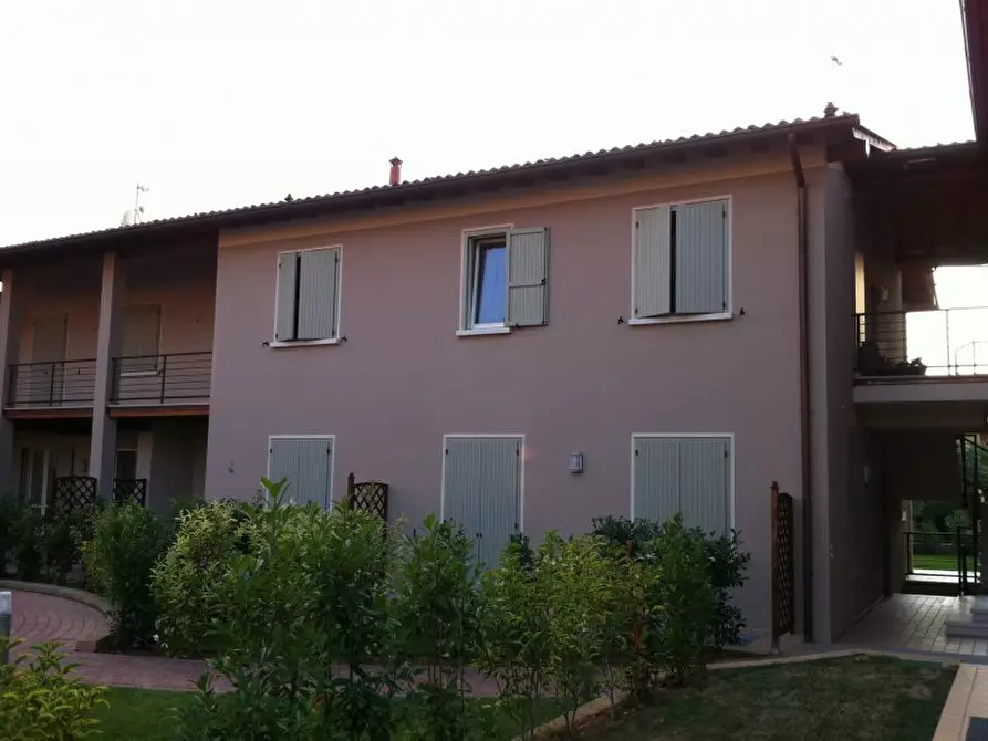 Immagine 4 di Appartamento in vendita  in Via Boschette a San Felice Del Benaco