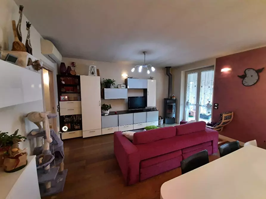 Immagine 8 di Appartamento in vendita  in Via Boschette a San Felice Del Benaco