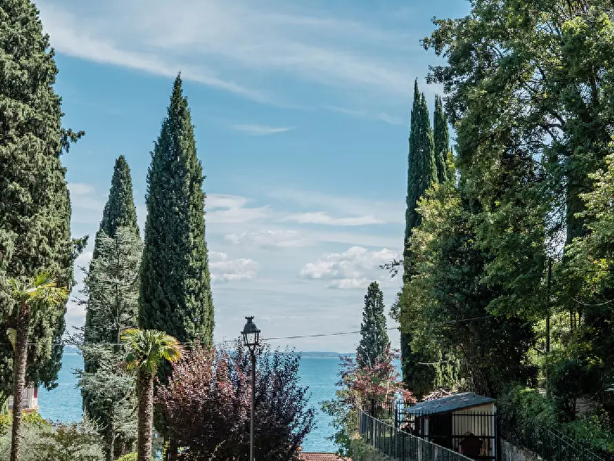 Immagine 6 di Appartamento in affitto  in Via Derino, 10 a Gardone Riviera