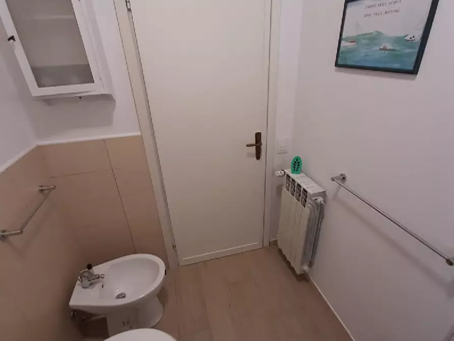 Immagine 19 di Appartamento in affitto  in Via Derino, 10 a Gardone Riviera