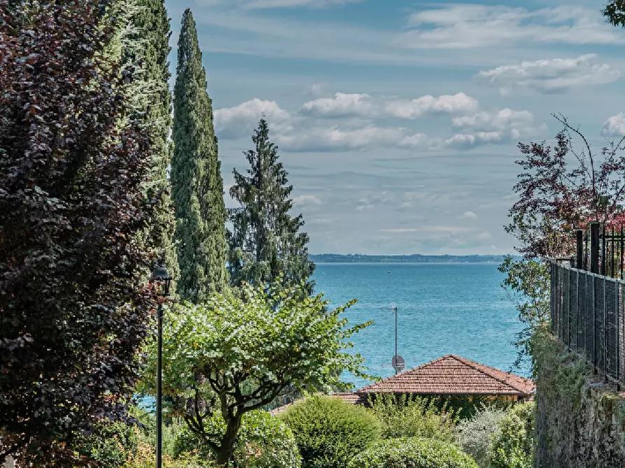 Immagine 5 di Appartamento in affitto  in Via Derino, 10 a Gardone Riviera