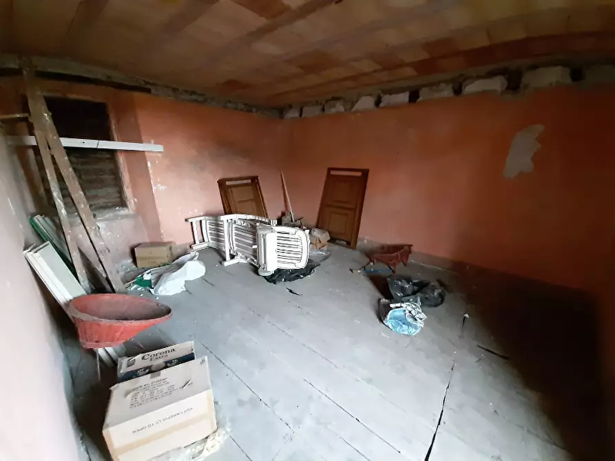 Immagine 13 di Rustico / casale in vendita  in Via Trento a San Felice Del Benaco