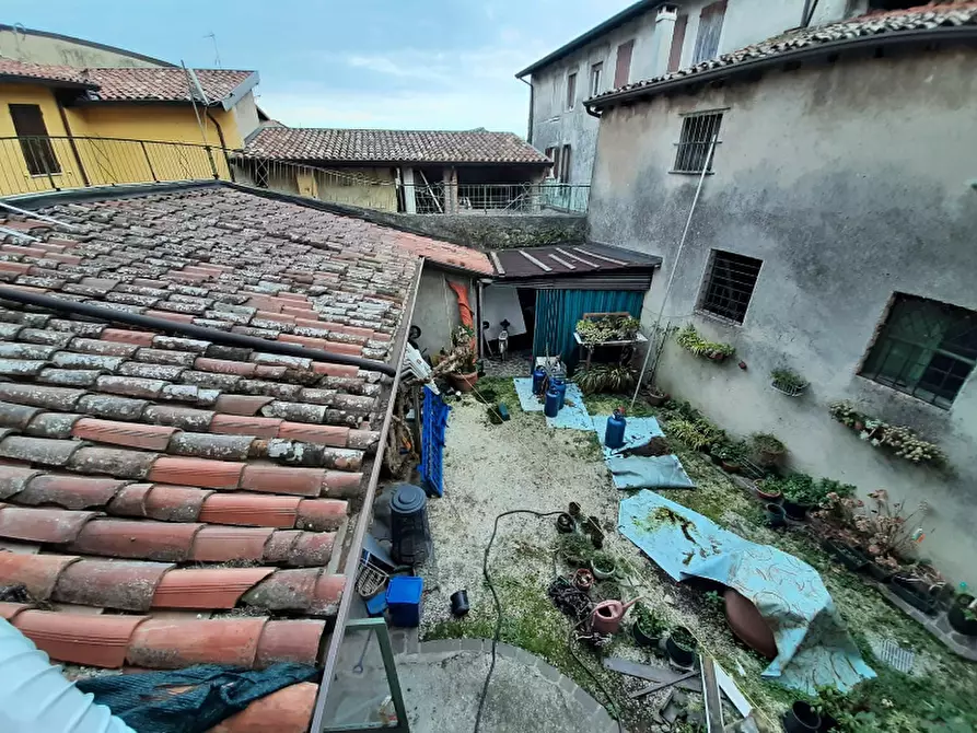 Immagine 4 di Rustico / casale in vendita  in Via Trento a San Felice Del Benaco