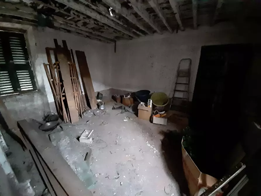 Immagine 17 di Rustico / casale in vendita  in Via Trento a San Felice Del Benaco