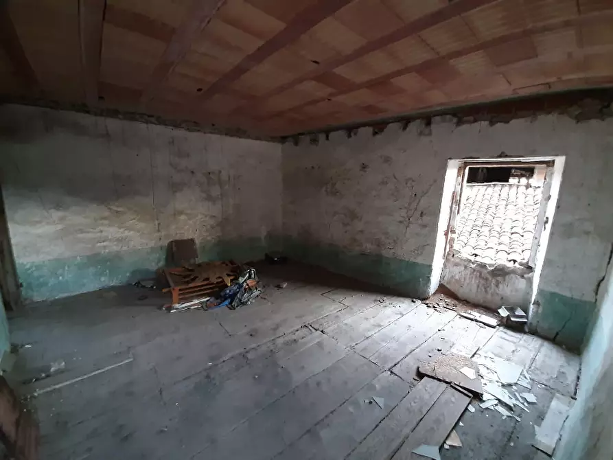 Immagine 12 di Rustico / casale in vendita  in Via Trento a San Felice Del Benaco