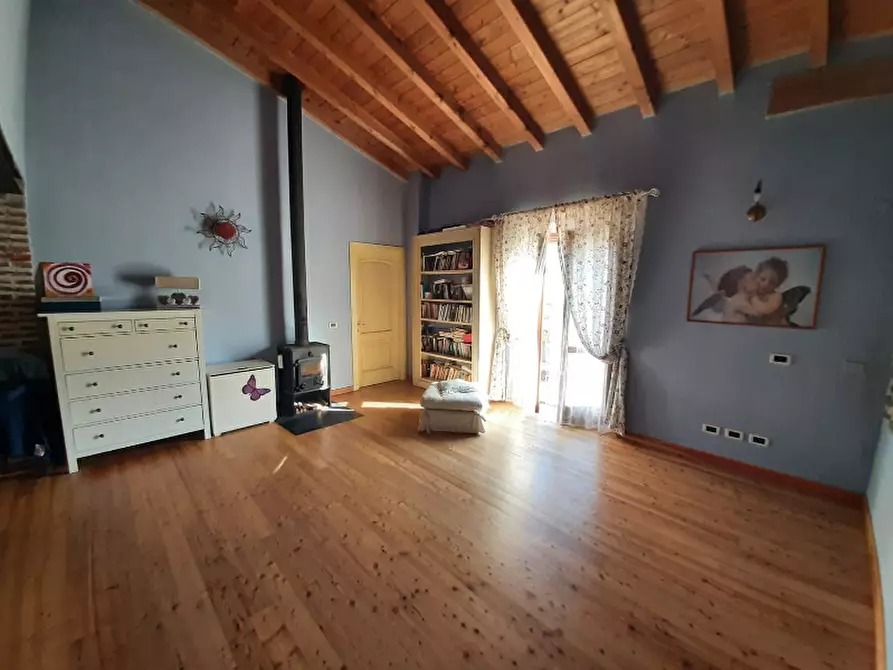 Immagine 11 di Villa in vendita  in Via Oriolo a Vallio Terme