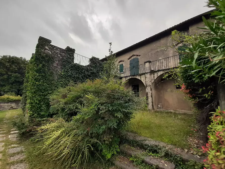 Immagine 10 di Villa in vendita  in Via Cavour a San Felice Del Benaco
