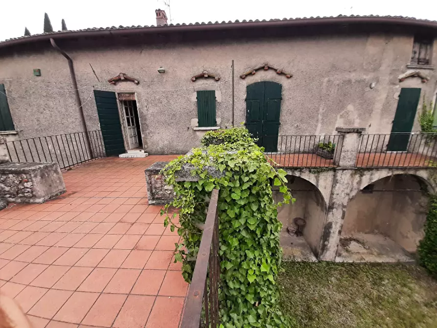 Immagine 6 di Villa in vendita  in Via Cavour a San Felice Del Benaco