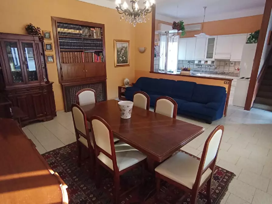 Immagine 20 di Villa in vendita  in Via Caruso, 15 a Brescia