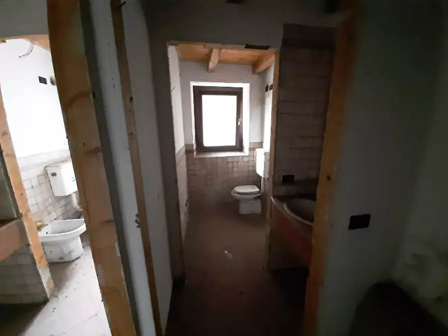 Immagine 14 di Bar / Ristorante in affitto  in Via Giacomo Puccini a Roè Volciano