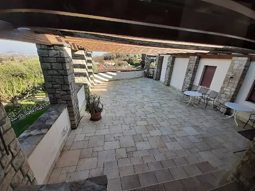 Immagine 20 di Locale commerciale in vendita  in Via ciucani a Soiano Del Lago