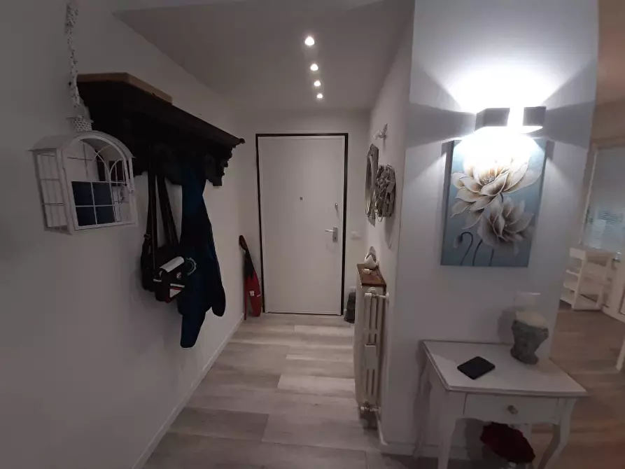 Immagine 14 di Appartamento in vendita  in Via Portizzolo a Gardone Riviera