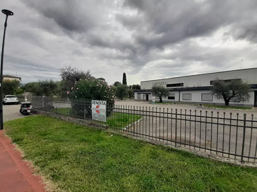 Immagine 2 di Capannone industriale in vendita  in Via Nazionale, 2 a Puegnago Sul Garda