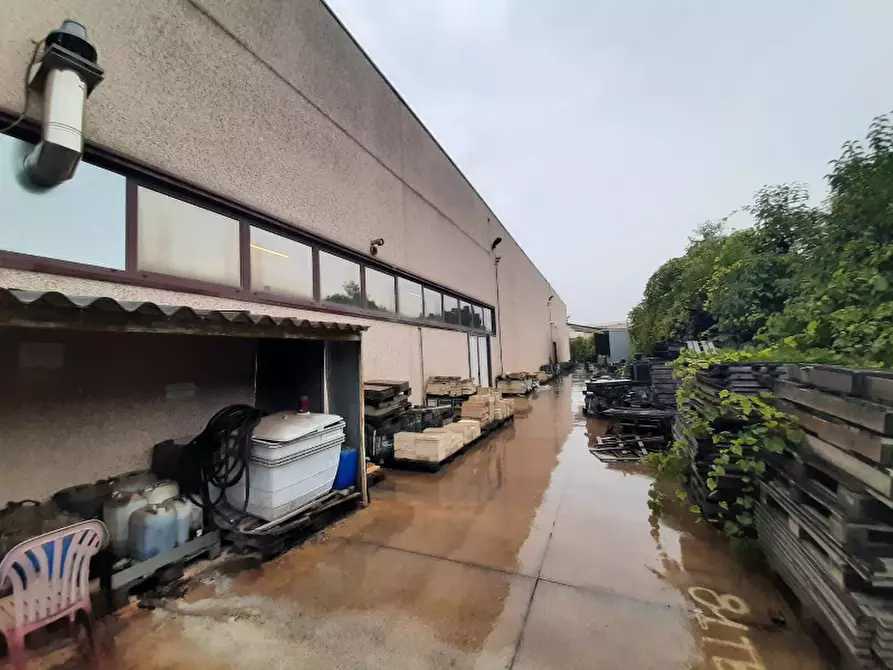 Immagine 10 di Capannone industriale in vendita  in Via Campo Mas cior a Puegnago Sul Garda