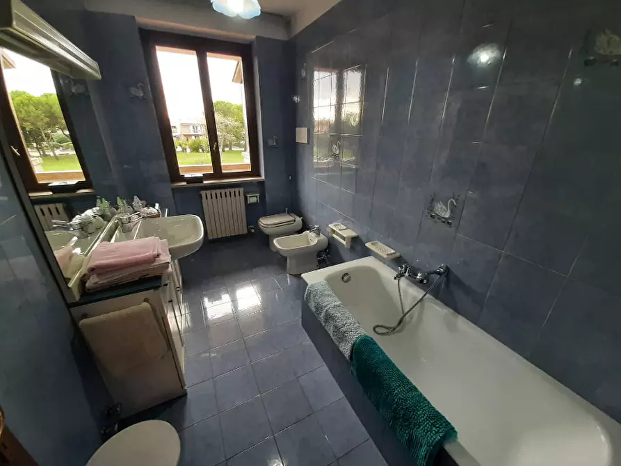 Immagine 15 di Villetta a schiera in vendita  in Via primo maggio a Manerba Del Garda