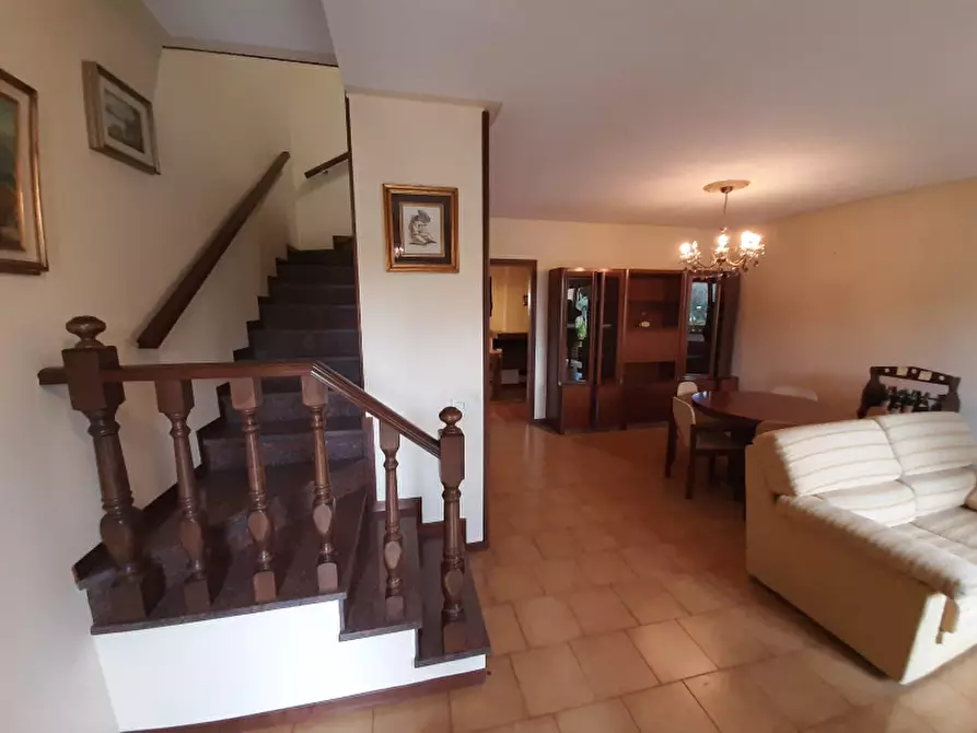 Immagine 11 di Villetta a schiera in vendita  in Via primo maggio a Manerba Del Garda