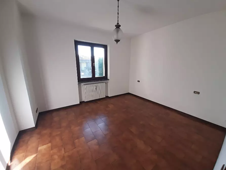 Immagine 14 di Villa in vendita  in Via Benaco a Puegnago Sul Garda