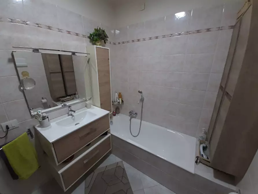 Immagine 16 di Appartamento in vendita  in Piazza della pace a Vobarno