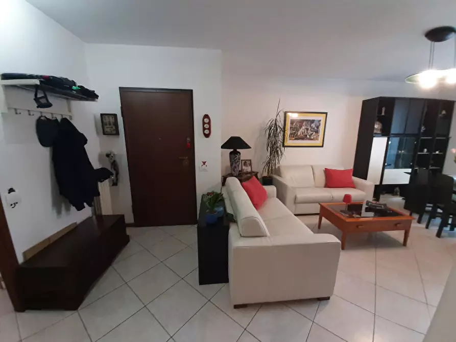 Immagine 5 di Appartamento in vendita  in Piazza della pace a Vobarno