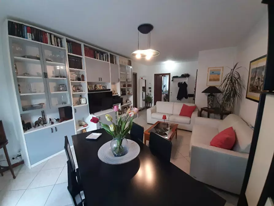 Immagine 11 di Appartamento in vendita  in Piazza della pace a Vobarno