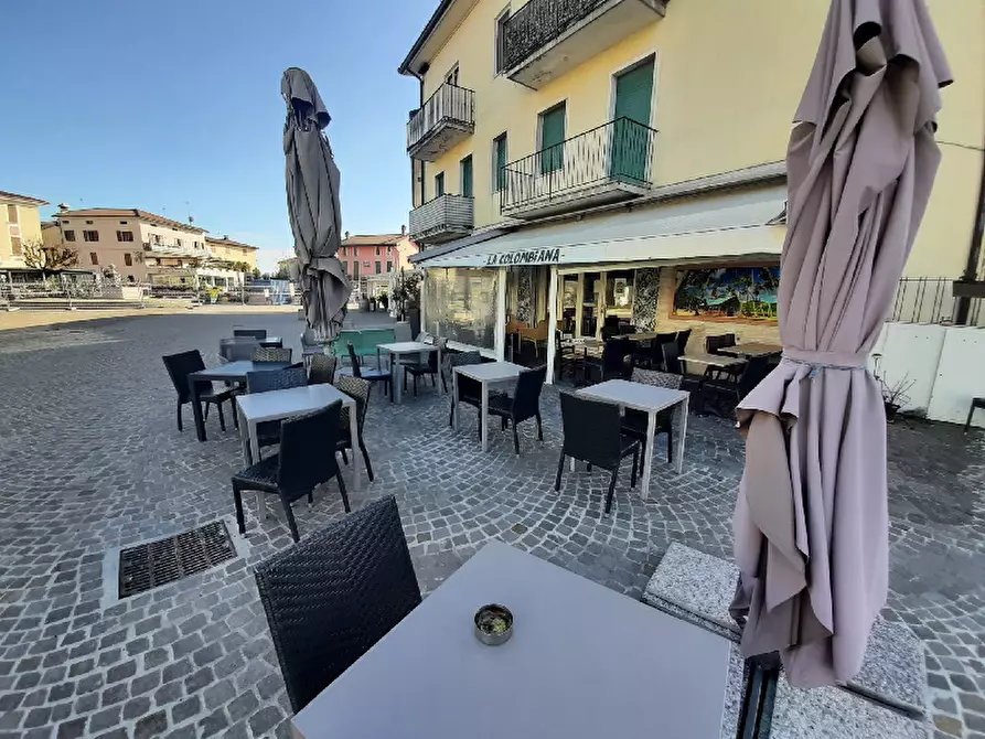 Immagine 2 di Attività commerciale in vendita  in Piazza San Martino a Moniga Del Garda