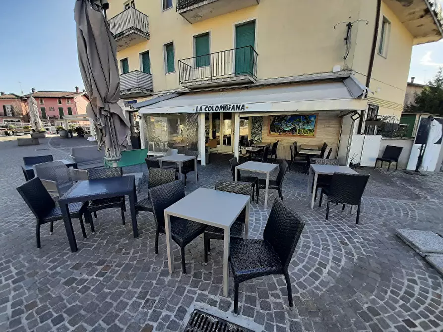 Immagine 1 di Attività commerciale in vendita  in Piazza San Martino a Moniga Del Garda
