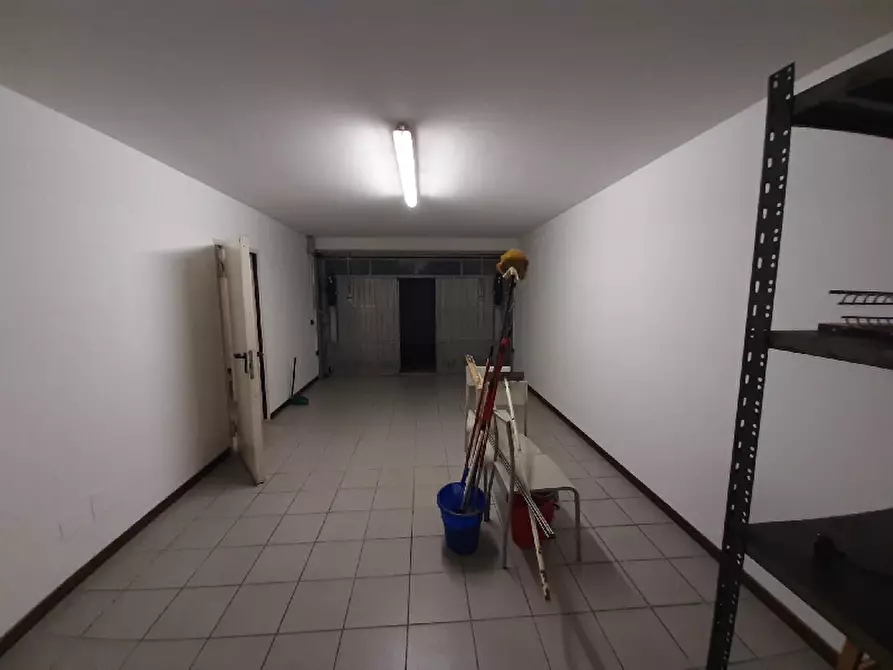 Immagine 15 di Villetta a schiera in vendita  in Via Montanina a Manerba Del Garda