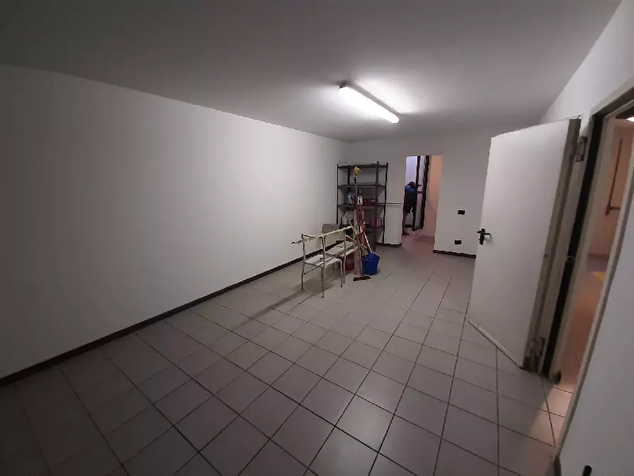 Immagine 18 di Villetta a schiera in vendita  in Via Montanina a Manerba Del Garda