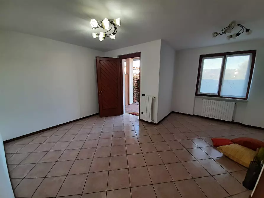 Immagine 8 di Villetta a schiera in vendita  in Via Montanina a Manerba Del Garda