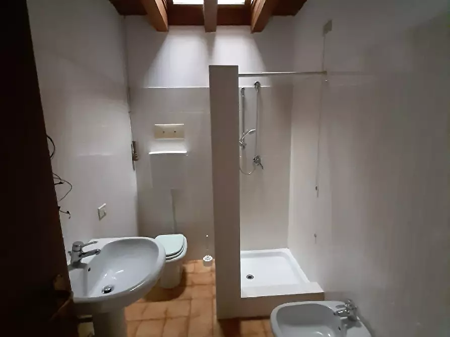 Immagine 9 di Appartamento in vendita  in Via Garibaldi, 43 a San Felice Del Benaco