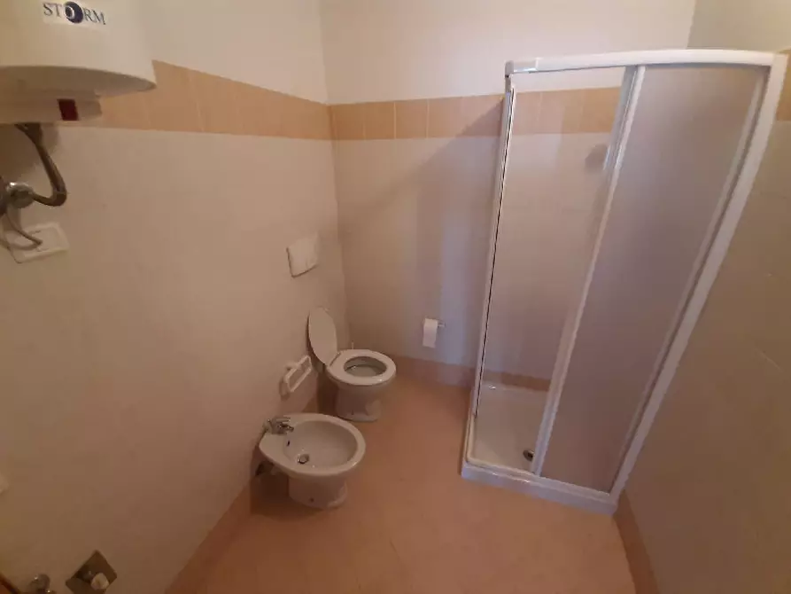 Immagine 14 di Ufficio in vendita  in Via case sparse serraglie, 65 a Manerba Del Garda