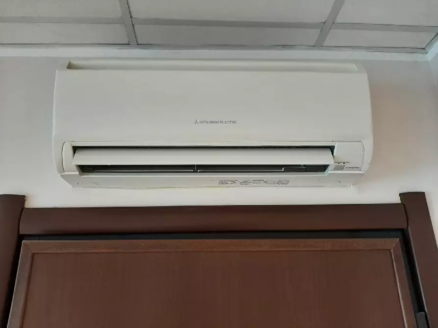 Immagine 19 di Ufficio in vendita  in Via case sparse serraglie, 65 a Manerba Del Garda