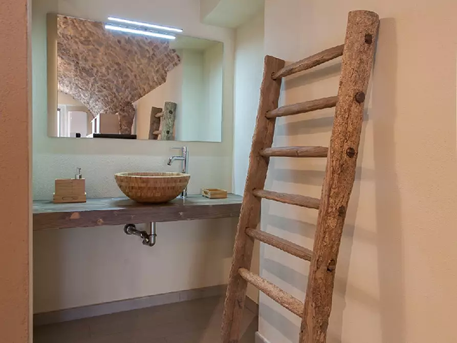 Immagine 9 di Appartamento in vendita  in Via Trento a San Felice Del Benaco