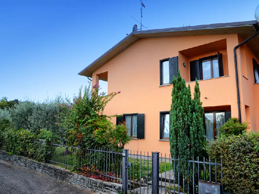 Immagine 4 di Villetta a schiera in vendita  in Via Atleti azzurri d'italia a Puegnago Sul Garda
