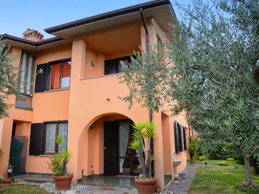 Immagine 7 di Villetta a schiera in vendita  in Via Atleti azzurri d'italia a Puegnago Sul Garda