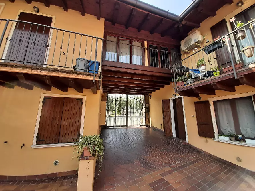 Immagine 17 di Appartamento in vendita  in Via Montesuello a Polpenazze Del Garda