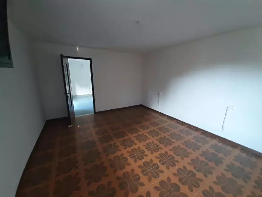 Immagine 6 di Appartamento in vendita  in Via Marconi a Roè Volciano