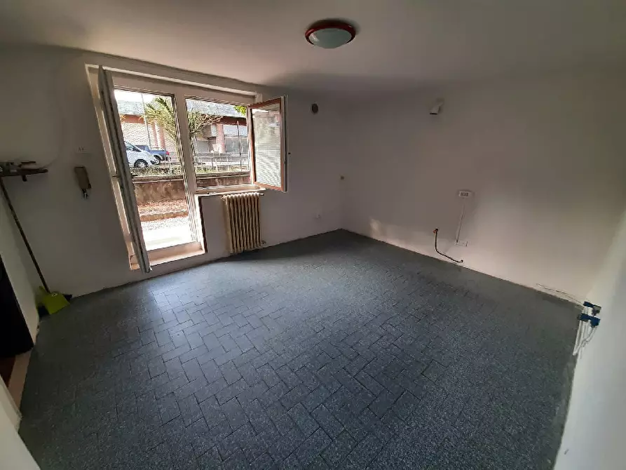 Immagine 10 di Appartamento in vendita  in Via Marconi a Roè Volciano