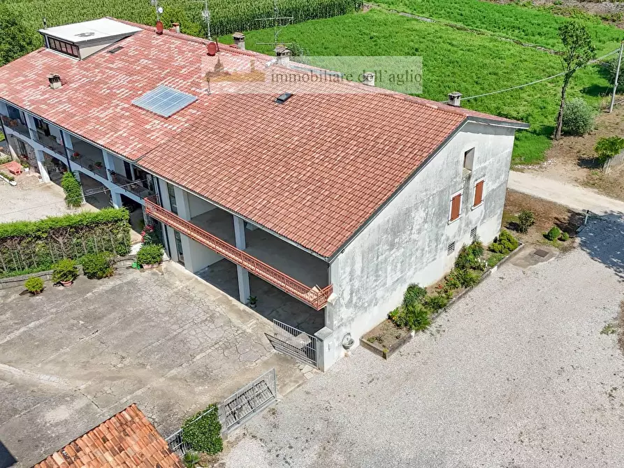 Immagine 1 di Rustico / casale in vendita  in VIA cembriole a Lonato del Garda