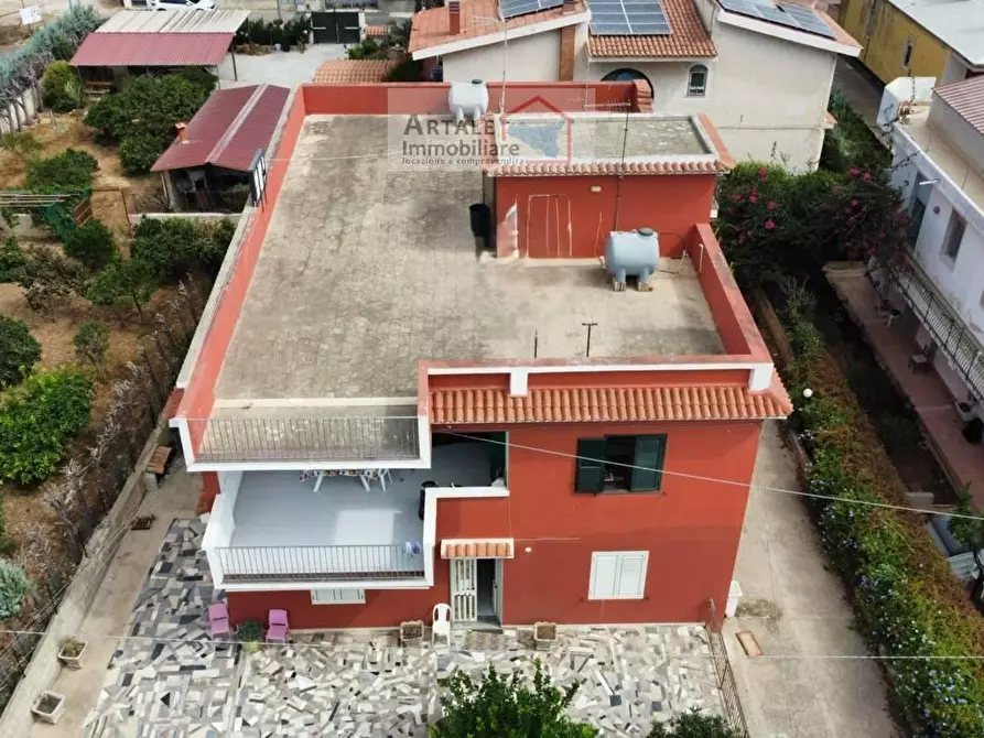 Immagine 1 di Villa in vendita  in VIA Bissolati 10 a Avola